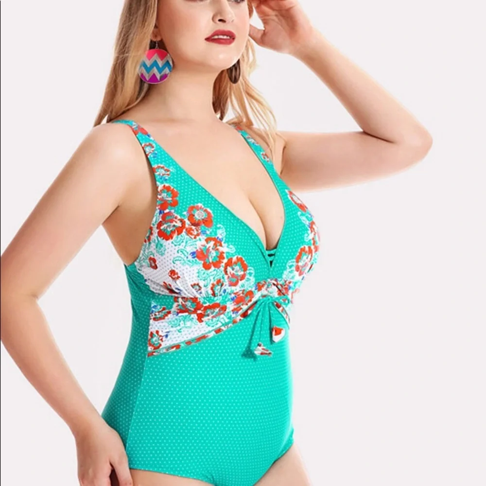 🆕➕Flower &Dot ruched swimsuit plus